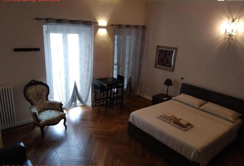 اتاق لوکس, Porte Ad Arco