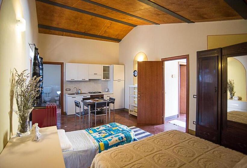 استودیوی لوکس, Agriturismo Il Musaccio