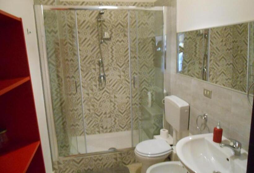 اتاق استاندارد با تخت بزرگ, Casa Bella