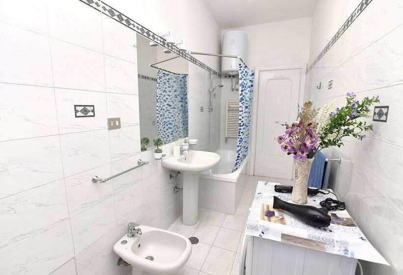 اتاق اجرایی, Roma Tiberius Suite