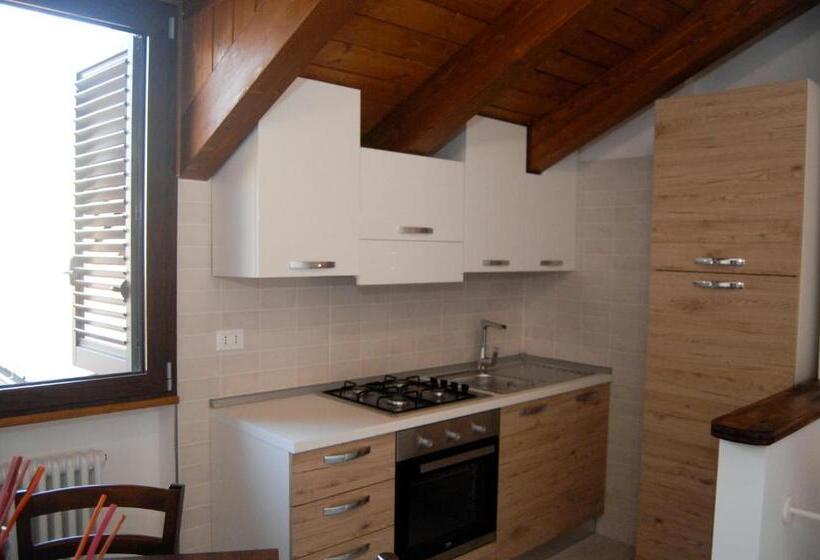 اتاق استاندارد چهار تخته, B&b Al Vicoletto