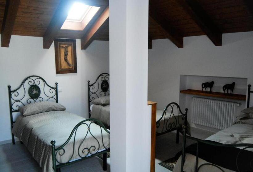 اتاق استاندارد چهار تخته, B&b Al Vicoletto