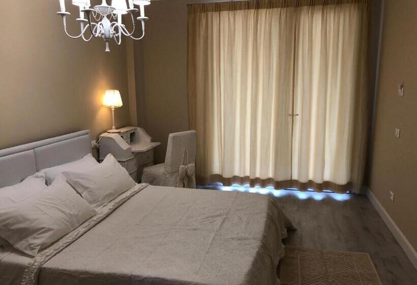 اتاق استاندارد با چشم‌انداز استخر, B&b Da Patty