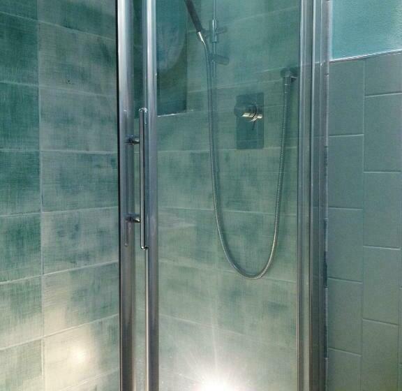 اتاق لوکس, B&b Sottotetto