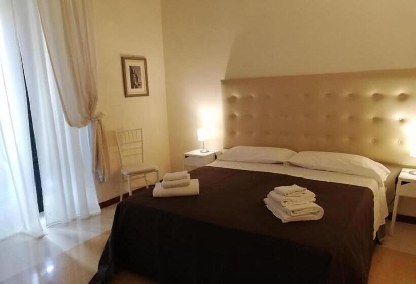 اتاق لوکس, Landolina Palace
