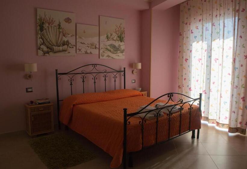 اتاق استاندارد با بالکن و چشم‌انداز دریا, B&b Sunshine