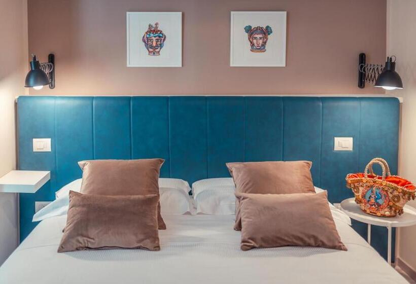 سوییت جونیور با بالکن, A Coffa Rooms