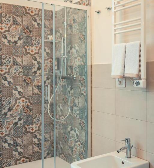 اتاق استاندارد با بالکن, A Coffa Rooms