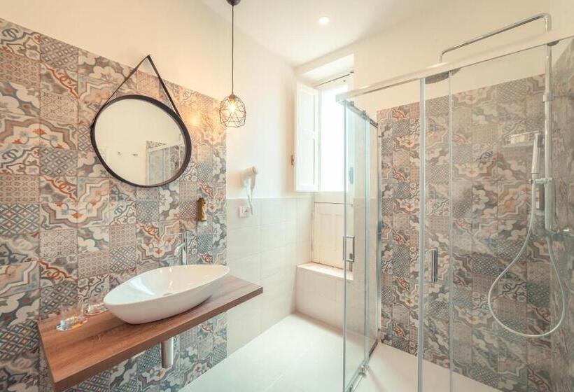 اتاق استاندارد با بالکن, A Coffa Rooms