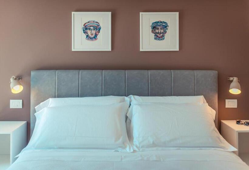 اتاق استاندارد با بالکن, A Coffa Rooms