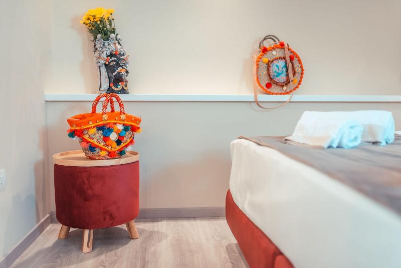 اتاق استاندارد, A Coffa Rooms