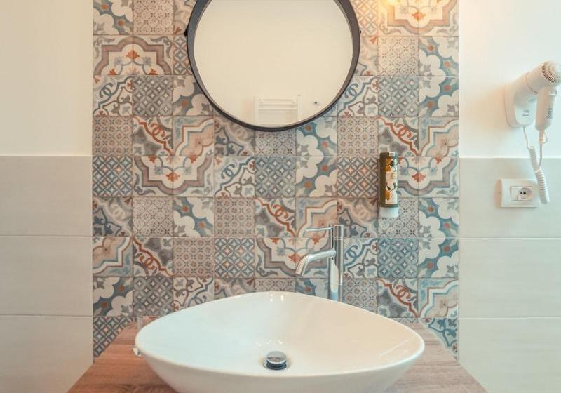 اتاق استاندارد با بالکن, A Coffa Rooms