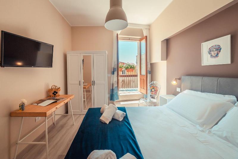 اتاق استاندارد با بالکن, A Coffa Rooms