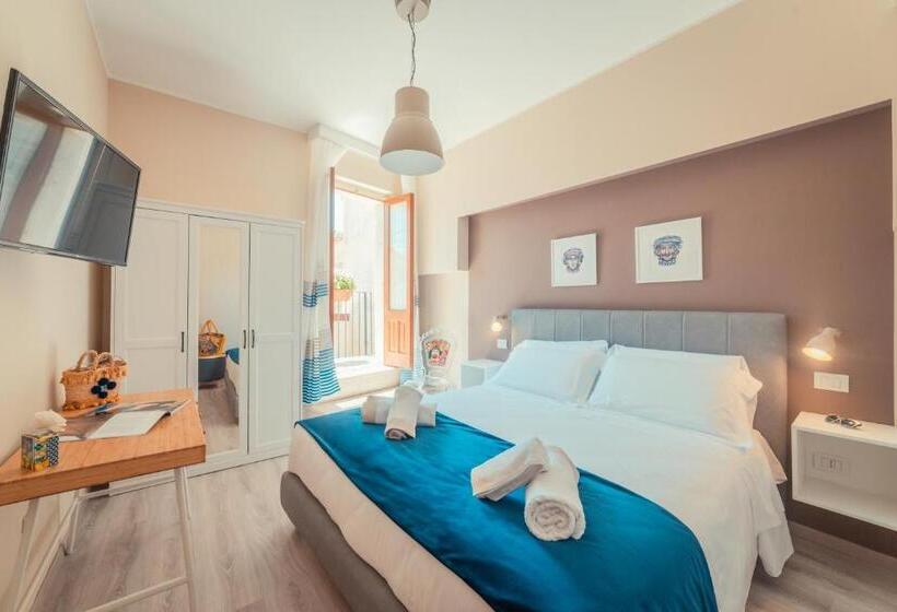 اتاق استاندارد با بالکن, A Coffa Rooms