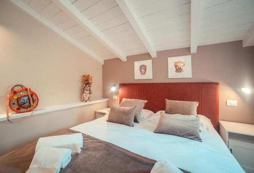 اتاق استاندارد, A Coffa Rooms