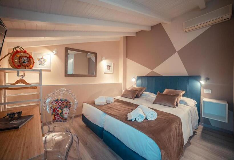 اتاق استاندارد, A Coffa Rooms