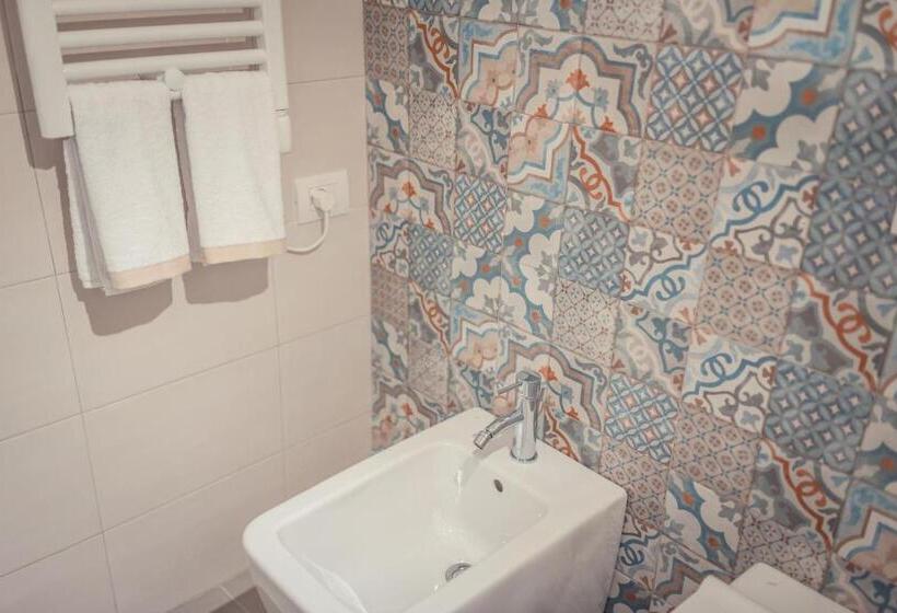 اتاق استاندارد, A Coffa Rooms