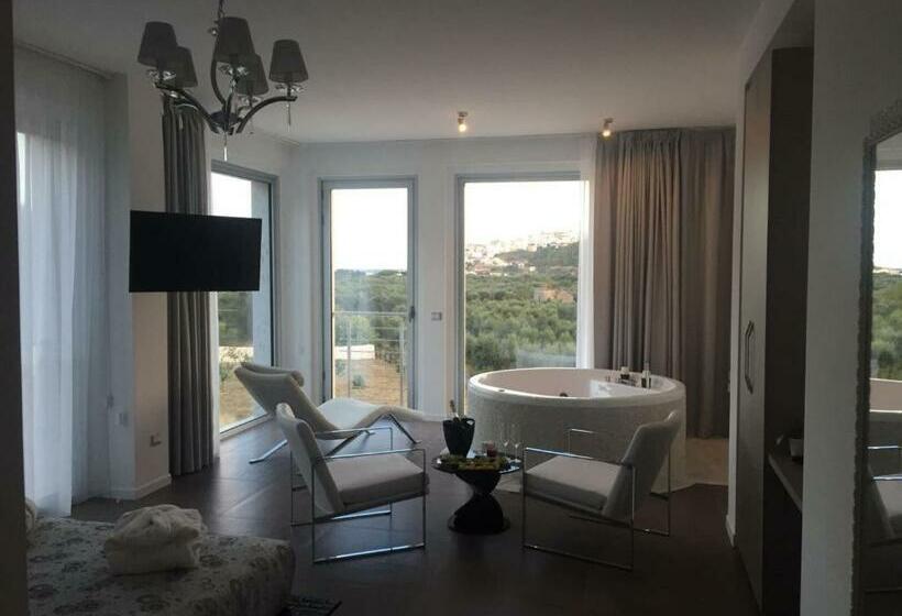 اتاق استاندارد با وان آب گرم, Max Luxury Suite   Servizio Spiaggia Inclusa