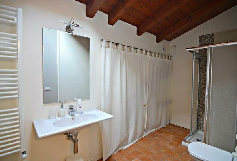 اتاق استاندارد یک نفره, Corte Delle Giuggiole