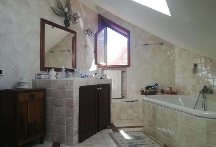 اتاق لوکس, Villa Grande