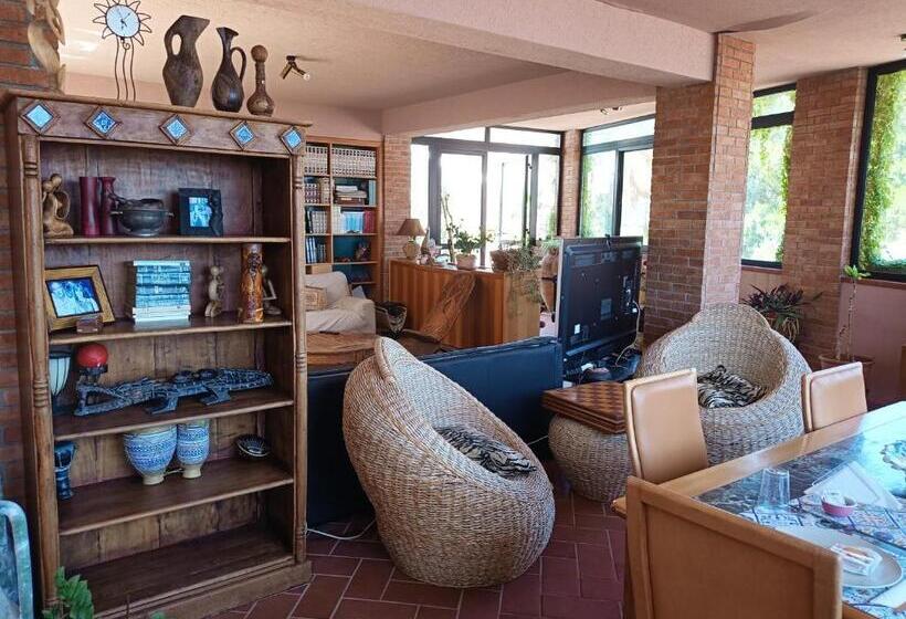 اتاق لوکس, Villa Grande