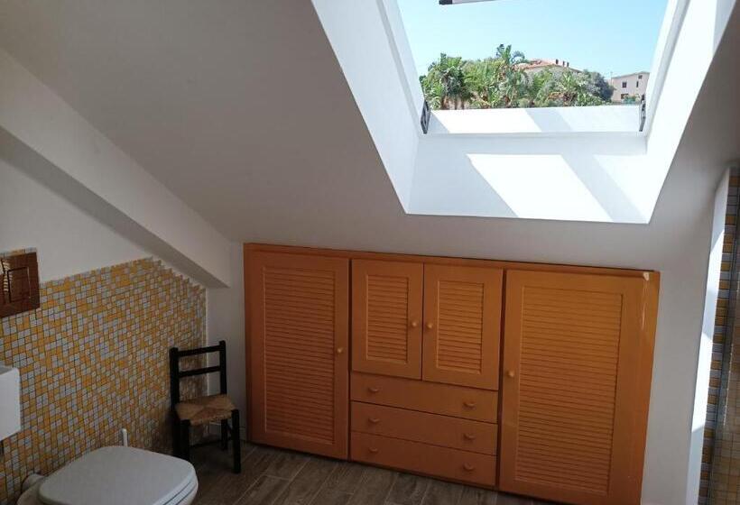 اتاق استاندارد چهار تخته, Villa Grande