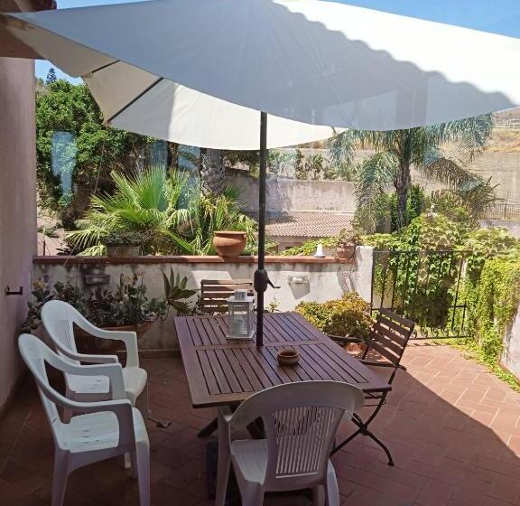 اتاق استاندارد چهار تخته, Villa Grande