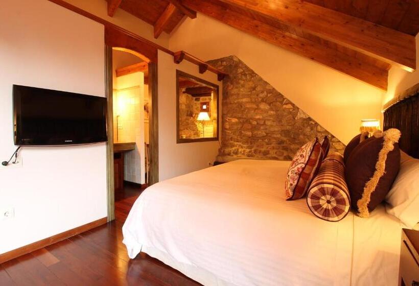 Junior Suite, Abadia Del Pirineo