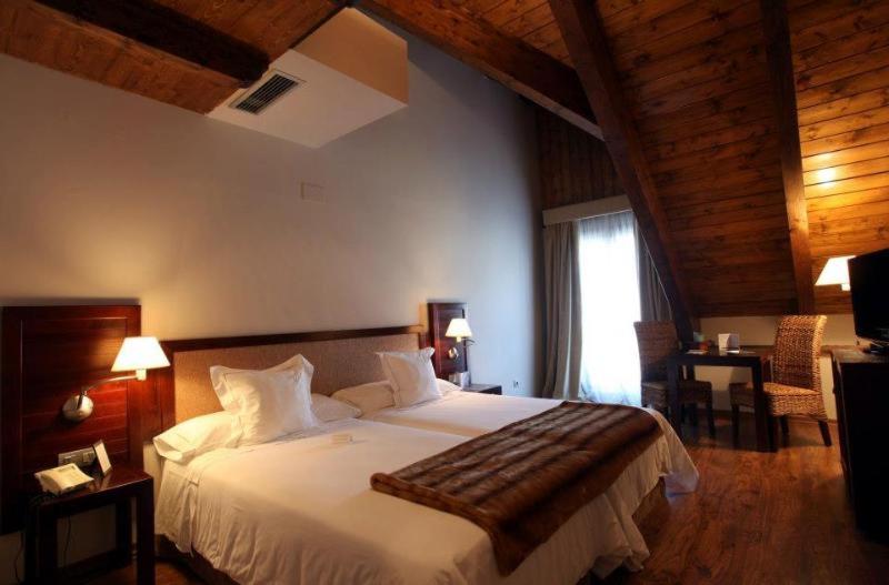 Standard Room, Abadia Del Pirineo