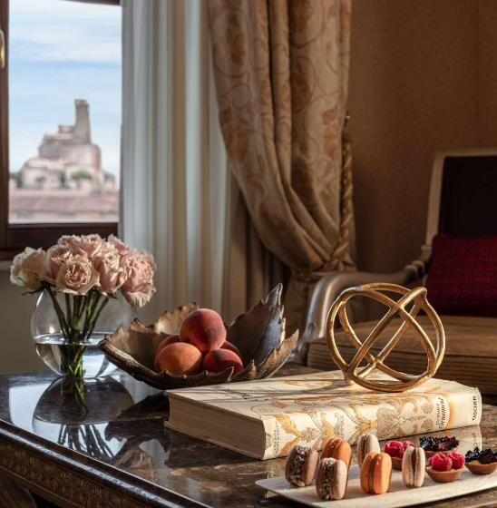 可观景的小型套房, Anantara Palazzo Naiadi Rome Hotel   A Leading Hotel Of The World