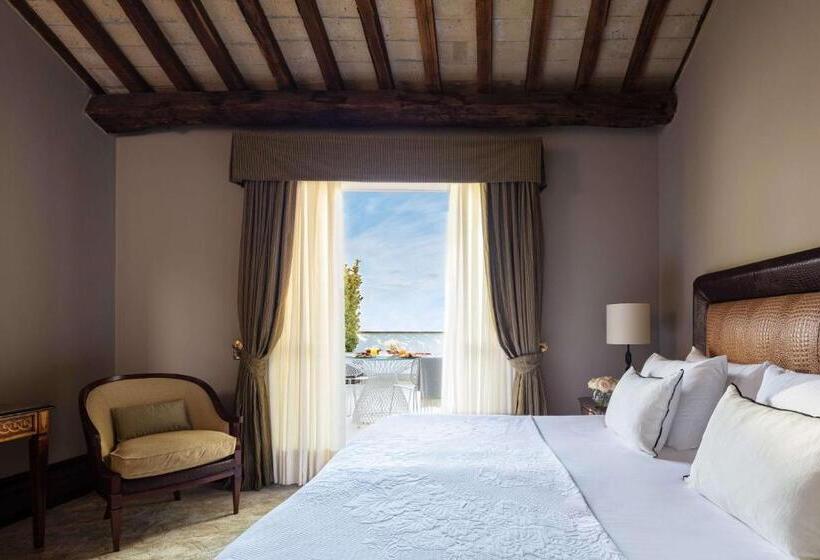 Premium room with terrace, Anantara Palazzo Naiadi  A Leading  Of The World