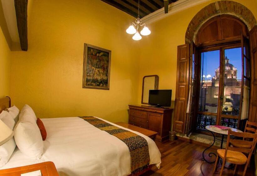 Superior Room with Views, Los Juaninos