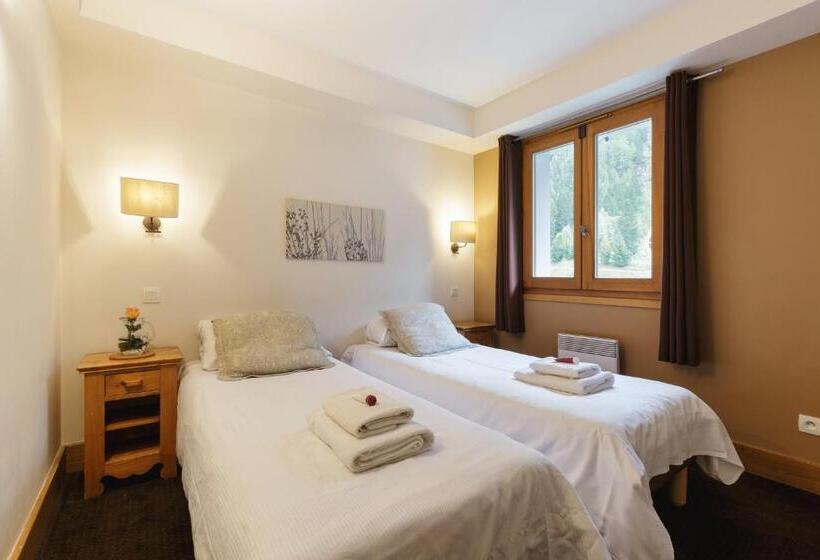 3 Bedroom Apartment, Residence And Spa Vallorcine Montblanc