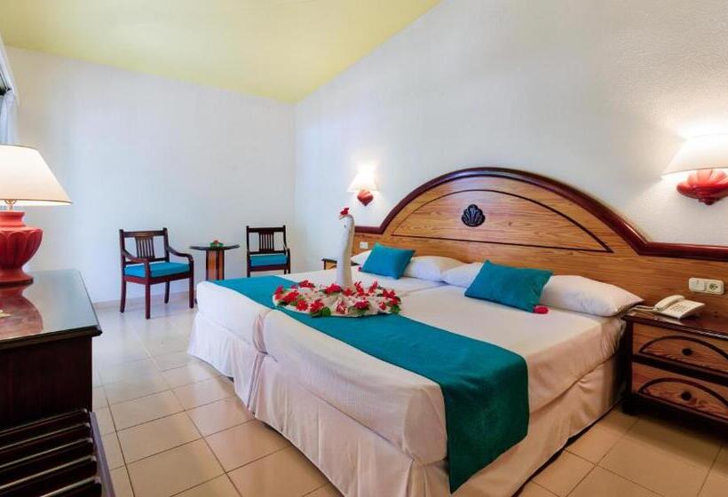 Quarto Estandar, Playabachata Spa Resort