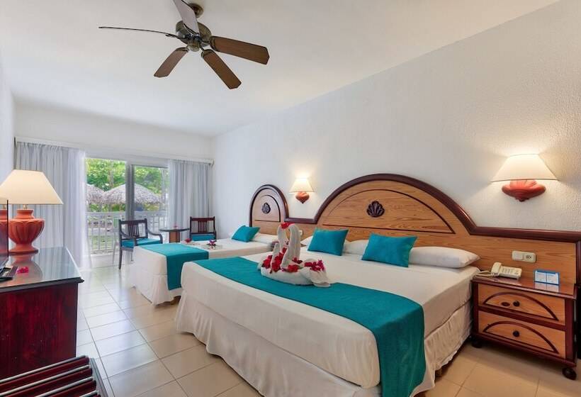 Quarto Familiar, Playabachata Spa Resort