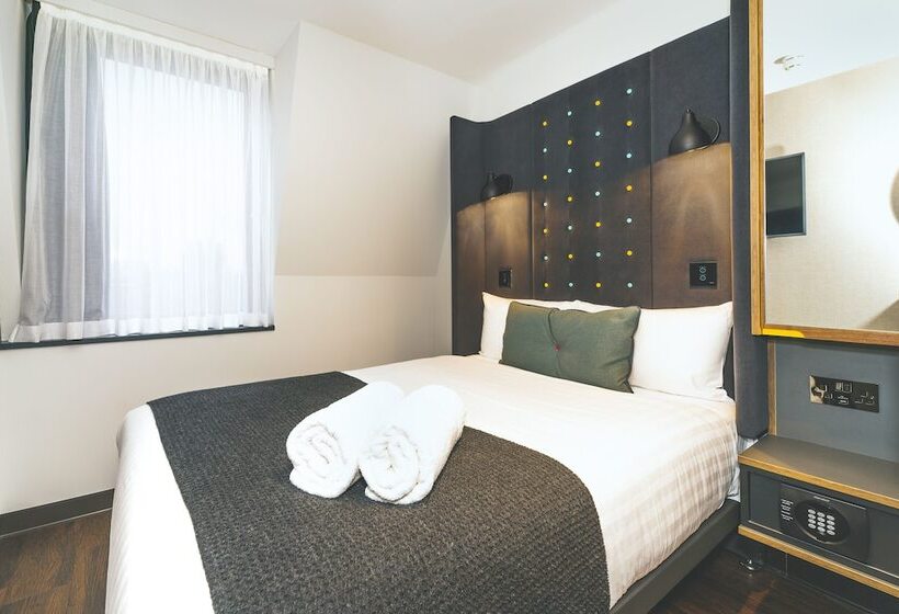 اتاق استاندارد, Point A London Liverpool Street