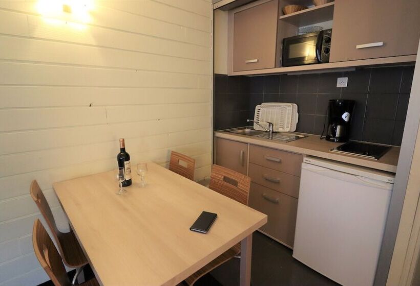 标准工作室, Garden & City Cauterets Balneo