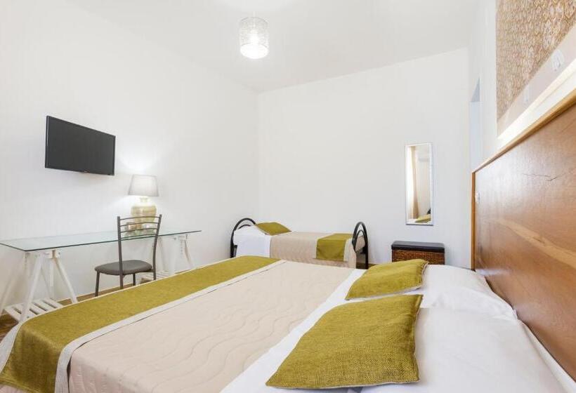 اتاق استاندارد سه نفره, B&b Villa Ginevra
