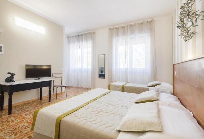 اتاق استاندارد چهار تخته, B&b Villa Ginevra