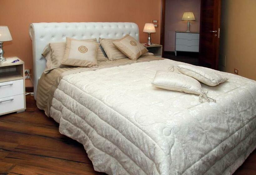 اتاق لوکس با چشم‌انداز دریا, B&b Villa Il Sughero