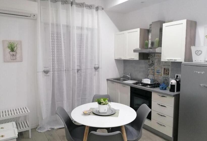 اتاق لوکس, Vacanze Home