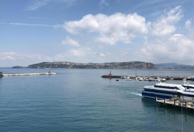 اتاق استاندارد با وان آب گرم, Vento Di Mare