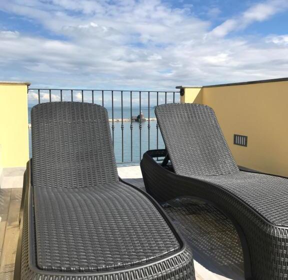 اتاق استاندارد با وان آب گرم, Vento Di Mare