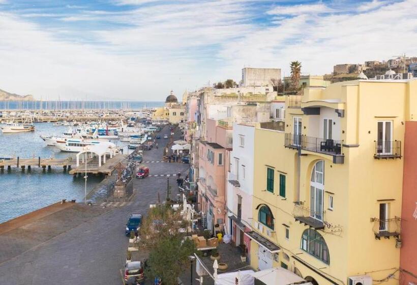 اتاق استاندارد با چشم‌انداز دریا, Vento Di Mare