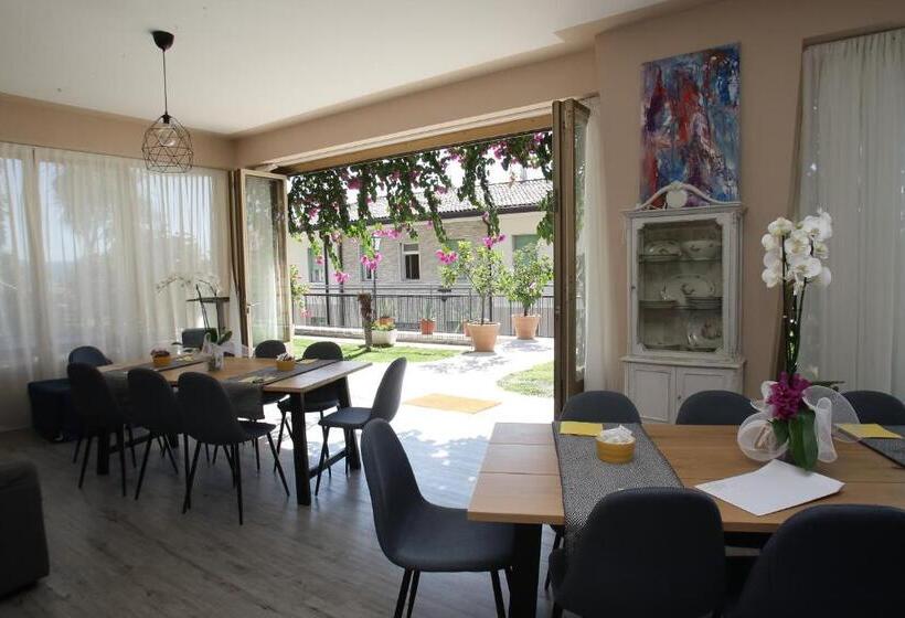 ویلای 1 خوابه, Villa Ai Colli