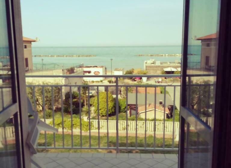 海景标准间带阳台, B&b Galletto