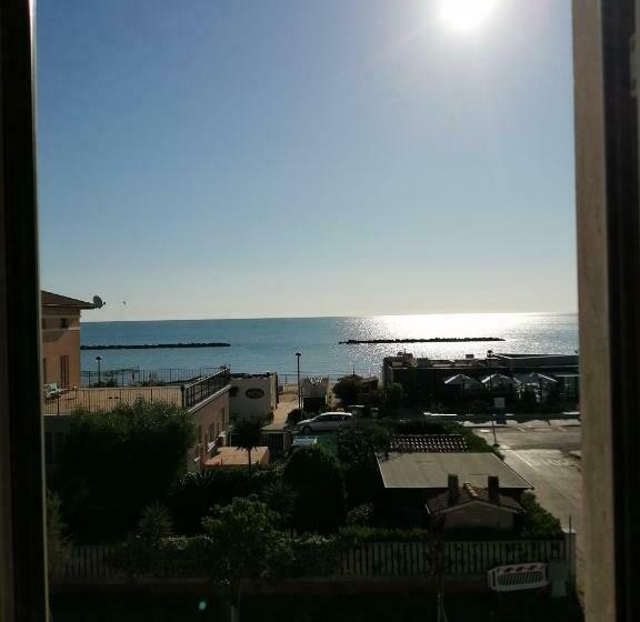 海景标准间带阳台, B&b Galletto