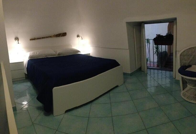 اتاق استاندارد, B&b La Grotta Marina