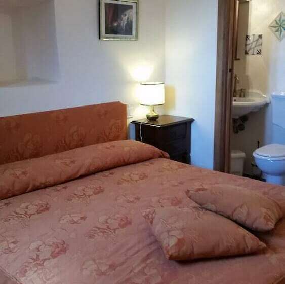 Habitación Basic, La Torre Rossa