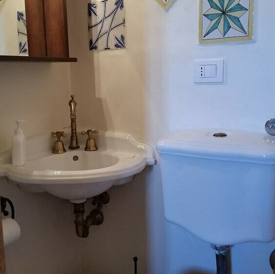 Habitación Basic, La Torre Rossa